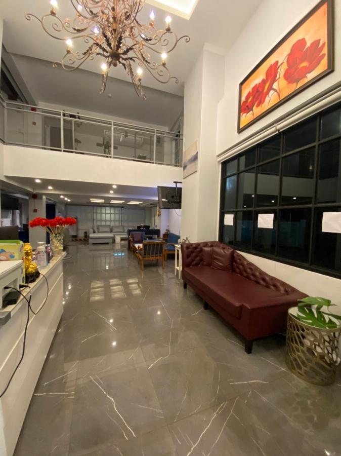 43 Home Bangkok Esterno foto